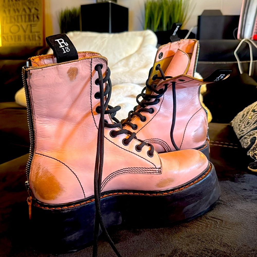 RARE R13 - size 39 double stack boot PINK made in Italy COMBAT